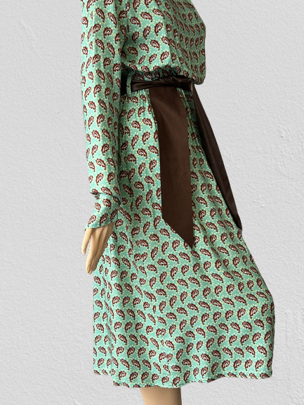 šaty s opaskom zelené Rinascimento