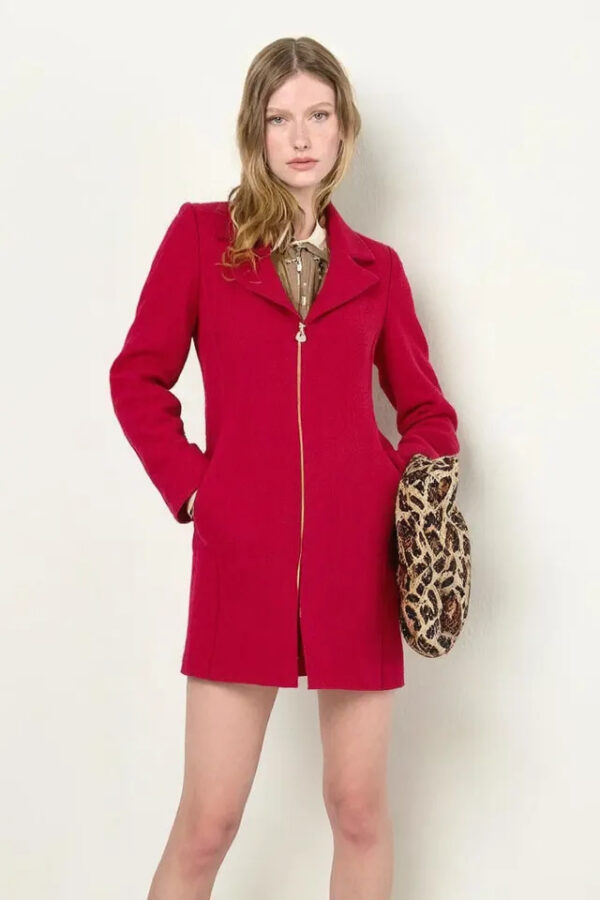 FitRoom.app_1759753498399