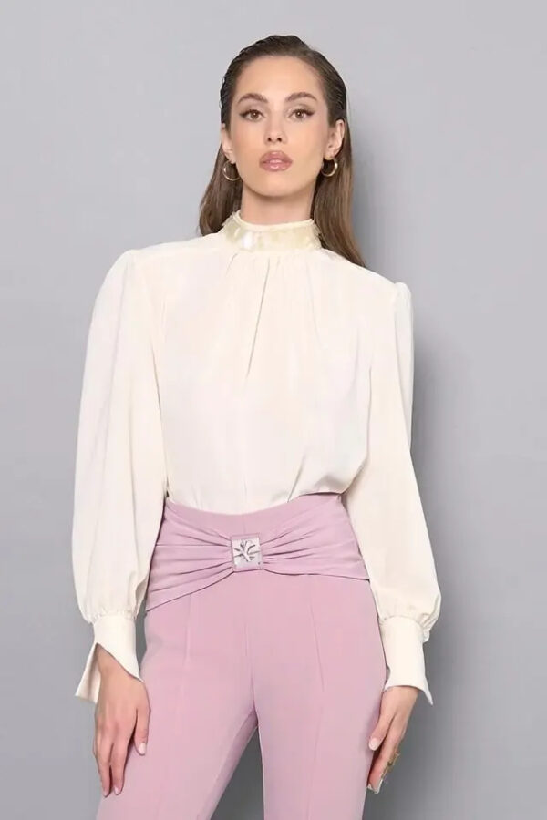 FitRoom.app_1764835301146