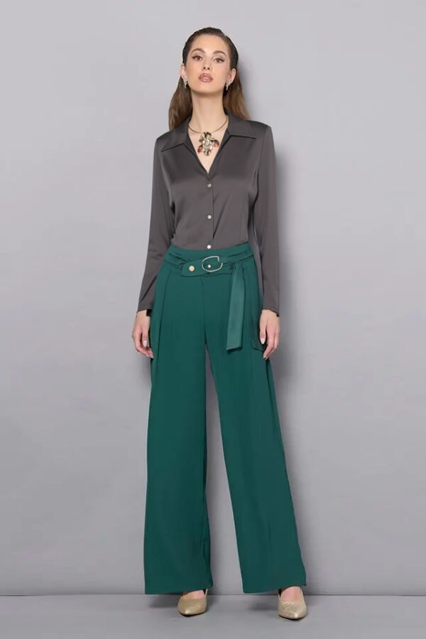 FitRoom.app_1765622606458