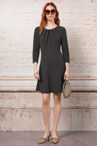 šaty čierne elegantné krátke Rinascimento