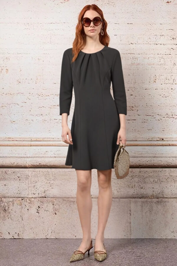 šaty čierne elegantné krátke Rinascimento