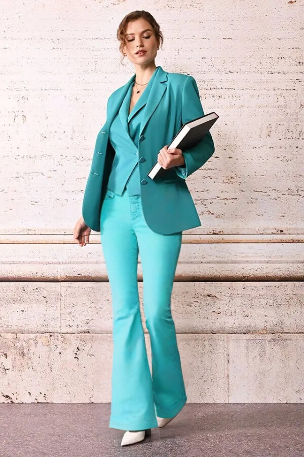 FitRoom.app_1774688697182