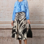 blúzka s volánmi letná nebesky modrá Rinascimento