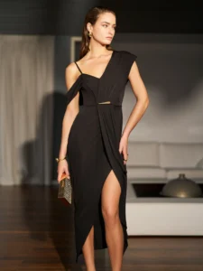 šaty extravagantné spoločenské čierne dlhé Rinascimento